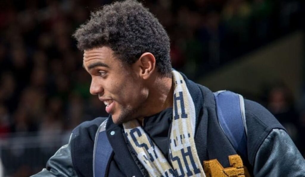 Ryan Corey Robinson Den Bok